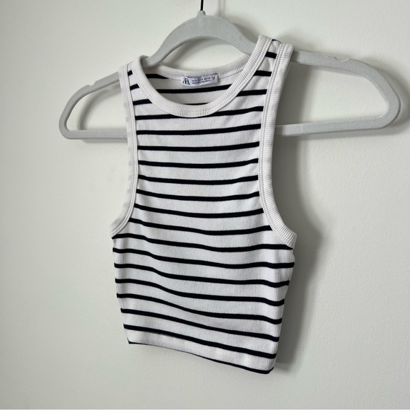 Zara Stripe Crop Top - Picture 11 of 13